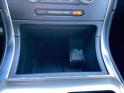 Used 2022 Ford Edge Titanium w/ Equipment Group 301A image 24