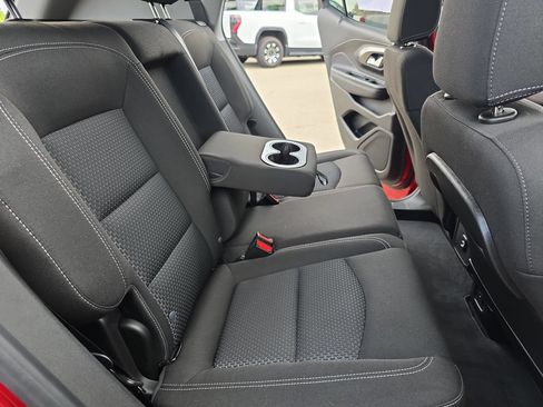 Used 2022 GMC Terrain SLE w/ Driver Convenience Package AWD/4WD image 11