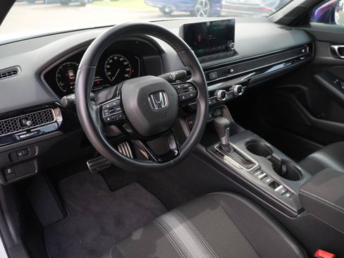 Used 2025 Honda Civic Sport image 13