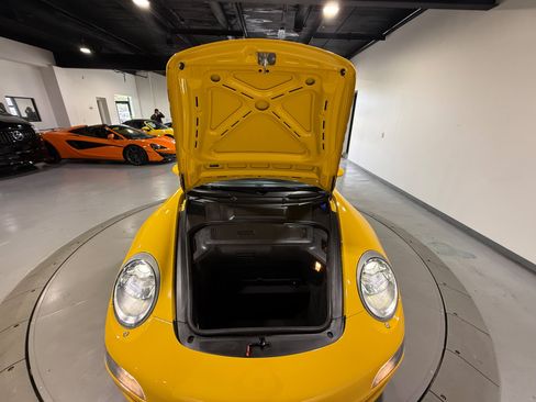 Used 2006 Porsche 911 Carrera RWD image 48