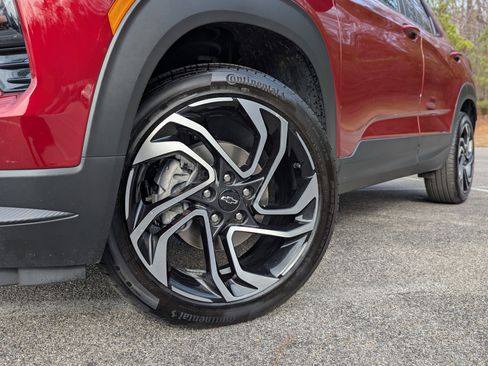 Used 2025 Chevrolet TrailBlazer RS w/ Convenience Package image 35