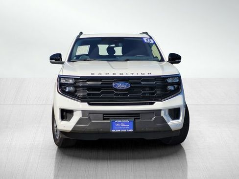 Certified 2025 Ford Expedition Max Active RWD image 2