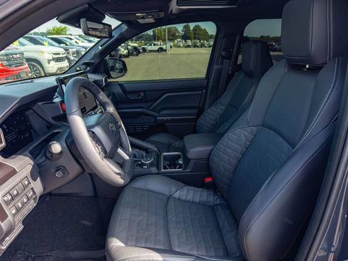 Used 2026 Toyota 4Runner TRD Sport Premium w/ Tow Technology Package AWD/4WD image 7