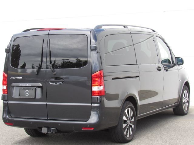 Used 2023 Mercedes-Benz Metris Passenger image 6