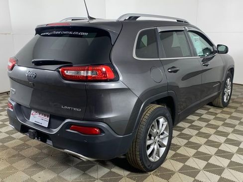 Used 2018 Jeep Cherokee Limited w/ Trailer Tow Group image 6