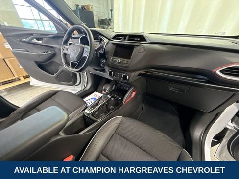 Certified 2023 Chevrolet TrailBlazer RS AWD/4WD image 37