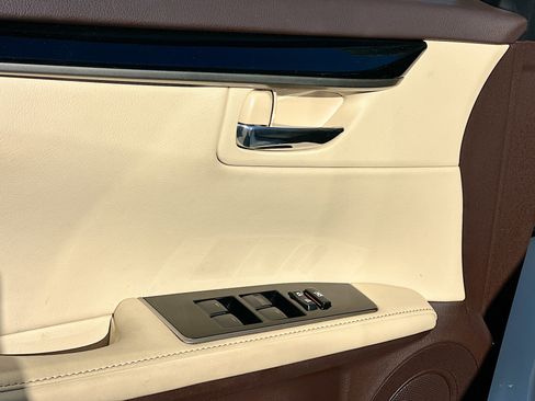 Used 2017 Lexus ES 350 image 17