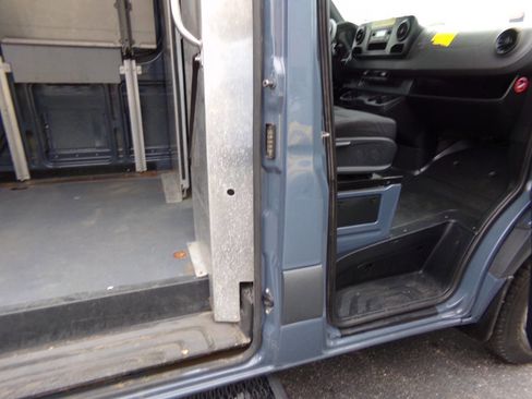 Used 2019 Mercedes-Benz Sprinter 170 image 29