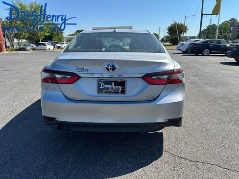 Used 2024 Toyota Camry LE FWD image 11