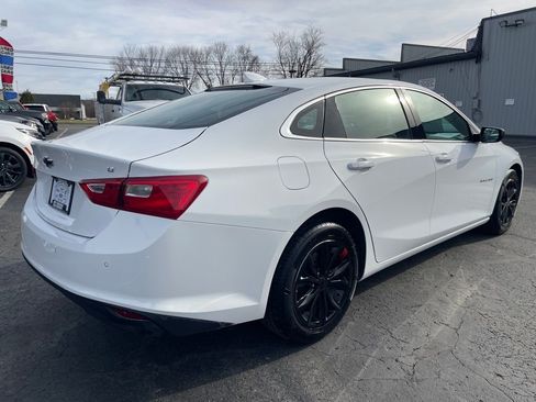 Used 2024 Chevrolet Malibu LT image 3