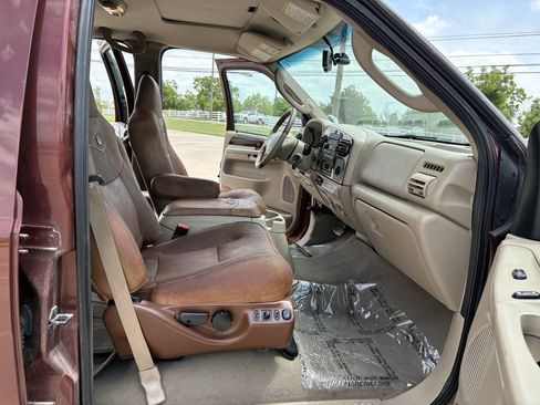 Used 2006 Ford F350 King Ranch AWD/4WD image 9