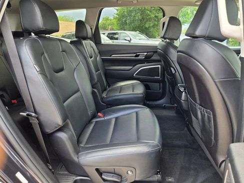 Used 2025 Kia Telluride S AWD/4WD image 27