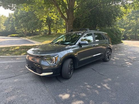 Used 2024 Kia Niro Wind FWD image 3