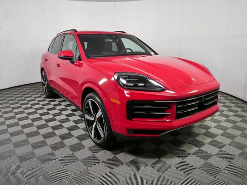 Certified 2024 Porsche Cayenne AWD/4WD image 29