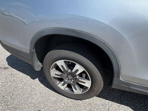 Used 2017 Honda Ridgeline RTL image 11