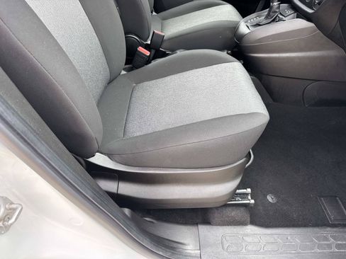 Used 2022 RAM ProMaster City Tradesman FWD image 11