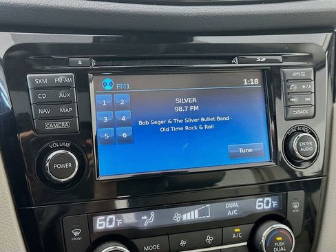 Used 2018 Nissan Rogue Sport SL w/ SL Premium Package FWD image 17