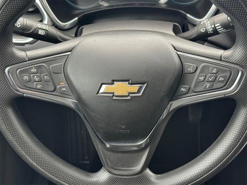 Used 2020 Chevrolet Equinox LT image 12