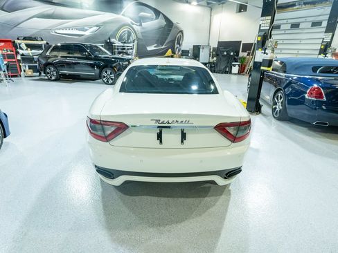 Used 2014 Maserati GranTurismo Sport RWD image 18