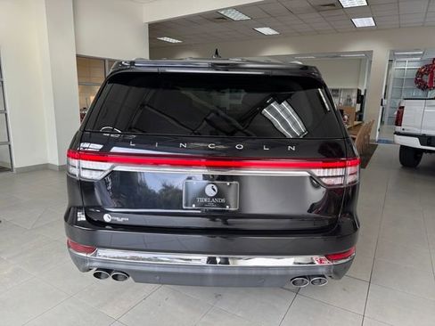 Used 2020 Lincoln Aviator Reserve w/ Elements Package Plus image 6