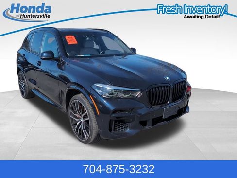 Used 2022 BMW X5 xDrive40i w/ M Sport Package image 1