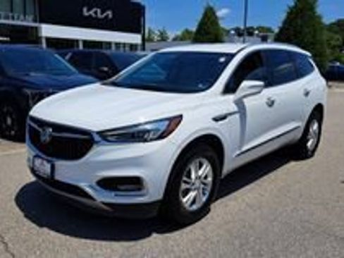 Used 2020 Buick Enclave Essence w/ Sound and Sites Package FWD image 2