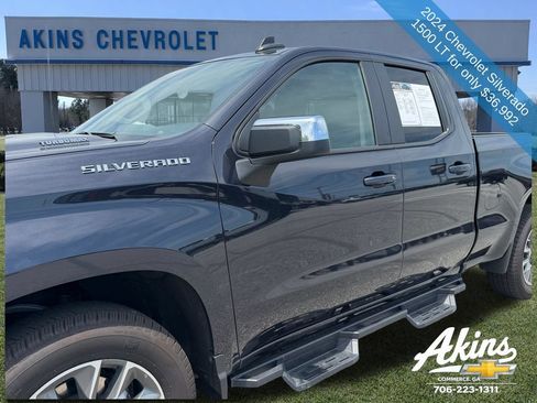 Used 2024 Chevrolet Silverado 1500 LT AWD/4WD image 11