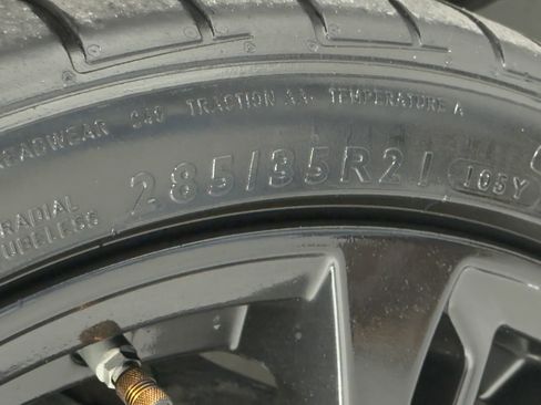 Used 2019 BMW X6 xDrive50i w/ M Sport Package image 43