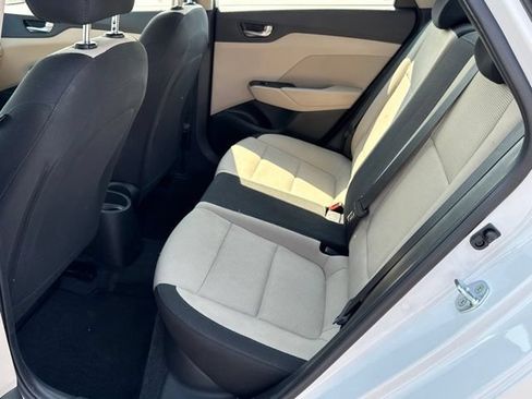 Used 2022 Hyundai Accent SE FWD image 19