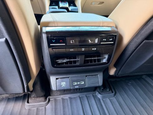 Used 2022 Acura MDX FWD image 26