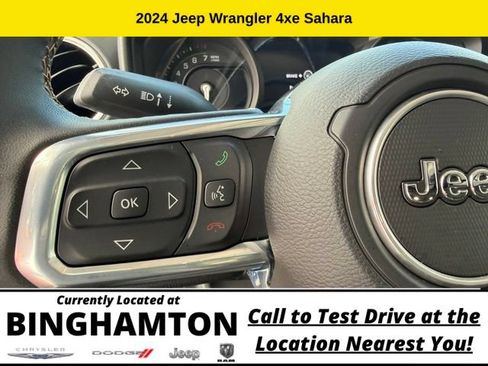 Used 2024 Jeep Wrangler Unlimited Sahara w/ Safety Group AWD/4WD image 18