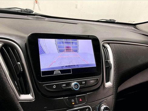Used 2023 Chevrolet Malibu LT image 14