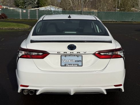 Used 2022 Toyota Camry SE image 7