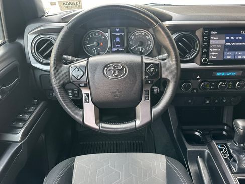 Used 2023 Toyota Tacoma TRD Off-Road image 17
