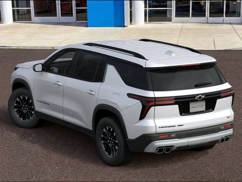 New 2026 Chevrolet Traverse Z71 w/ LPO, Cargo Package AWD/4WD image 3
