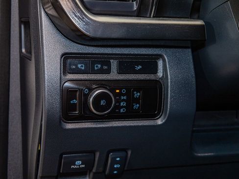 Used 2023 Ford F250 Lariat w/ Lariat Ultimate Package AWD/4WD image 17
