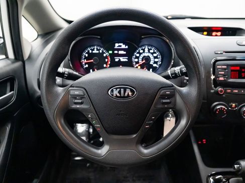 Used 2017 Kia Forte LX FWD image 14