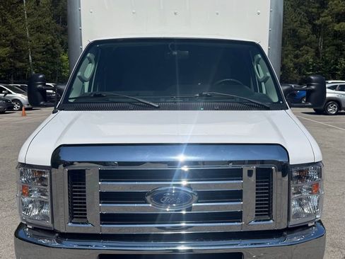 Used 2023 Ford E-450 and Econoline 450 Super Duty w/ Power Windows & Locks Group RWD image 2