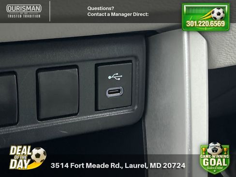Used 2024 Toyota Corolla Cross L AWD/4WD image 27