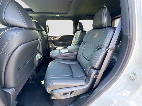 New 2026 INFINITI QX80 Autograph w/ Premium Cargo Package AWD/4WD image 26
