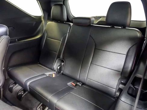 Certified 2024 Chevrolet Traverse RS w/ LPO, Floor Liner Package AWD/4WD image 17