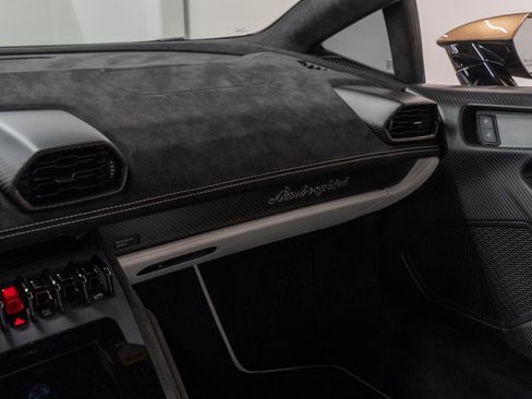 Used 2024 Lamborghini Huracan Tecnica image 8