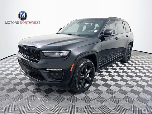 Used 2024 Jeep Grand Cherokee Limited w/ Luxury Tech Group II AWD/4WD image 1