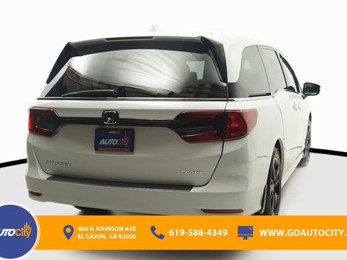 Used 2023 Honda Odyssey Sport image 6