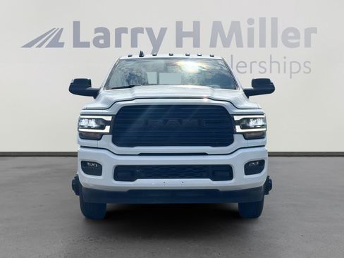 Used 2021 RAM 3500 Laramie w/ Night Edition AWD/4WD image 9