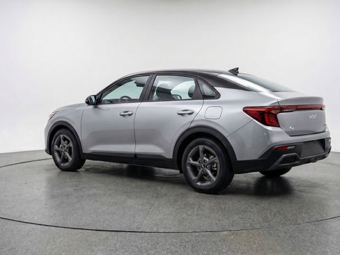 Used 2025 Kia K4 LXS image 6