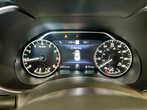 Used 2022 Nissan Maxima SR w/ Sport Mat Group FWD image 12