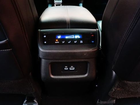 Certified 2024 Nissan Pathfinder SL AWD/4WD image 36