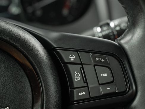 Used 2016 Jaguar F-TYPE S RWD image 19