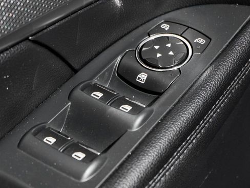 Used 2019 Ford Explorer XLT w/ Equipment Group 201A image 15